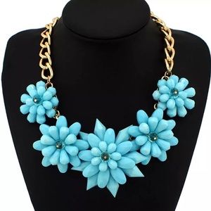 Women Statement Chokers Necklaces  Resin Flowers